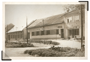 Kulturní dům ve Strabenicích na fotce z 80. let