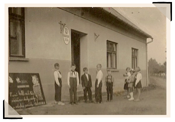 Škola ve Strabenicích.
